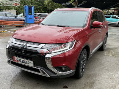 Xe Mitsubishi Outlander Premium 2.0 CVT 2021