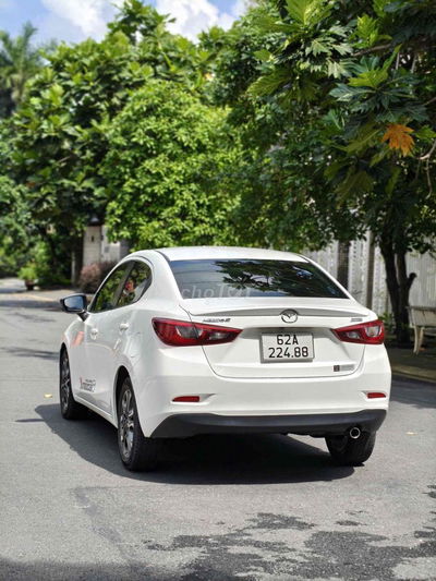 Mazda 2 2017 1.5 AT Sedan - 47000 km