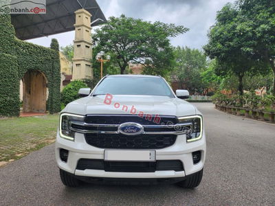 Xe Ford Everest Ambiente 2.0L 4x2 AT 2025