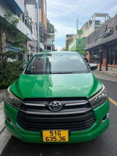 Toyota Innova 2018 2.0E - 150000 km
