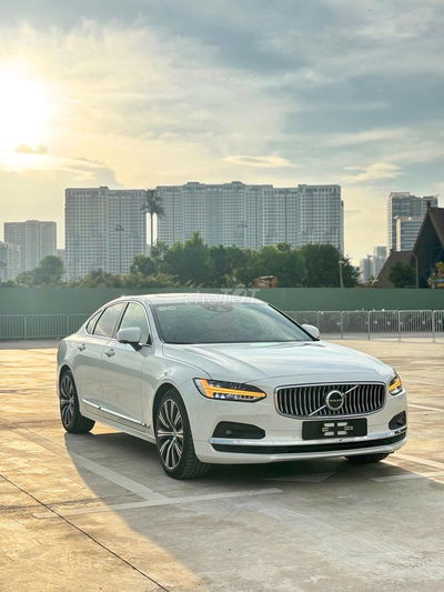 Volvo S90 T6 Inscription – Siêu lướt, siêu hiếm