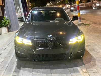 BMW 3 Series 2022 330i M Sport - 18000 km Bank 90%