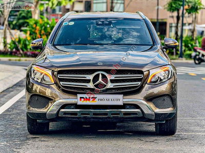 Xe Mercedes Benz GLC 250 4Matic 2018