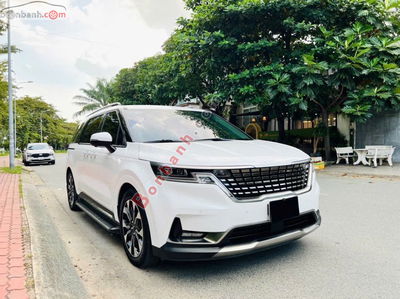 Xe Kia Carnival Signature 2.2D 2023