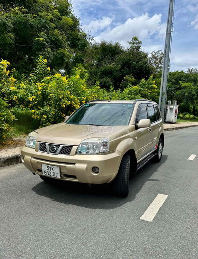 Nissan X trail 2005 - 123456 km