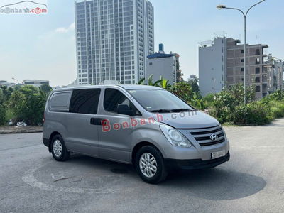 Xe Hyundai Grand Starex Van 2.4 MT 2016