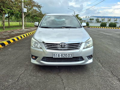 Toyota Innova 2013 2.0E Xe Rin Đẹp Keng