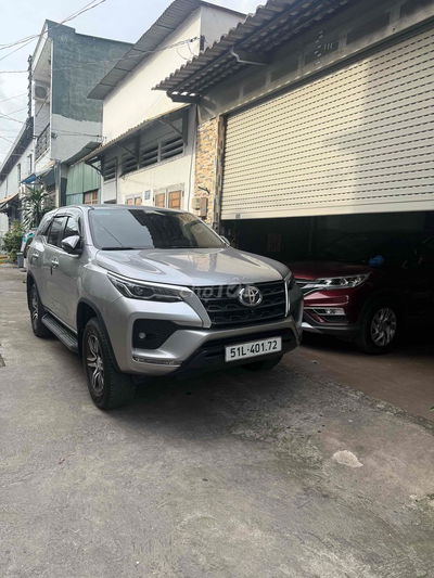 Toyota Fortuner 2022 2.4 4x2 MT - 90000 km