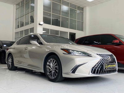 Lexus ES250 2022