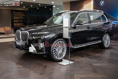Xe BMW X7 xDrive40i 2025