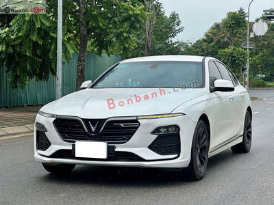 Xe VinFast Lux A 2.0 Tiêu chuẩn 2022