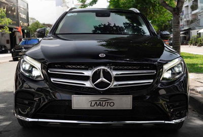 LONG ANH AUTO về Mercedes GLC300 4Matic model 2018