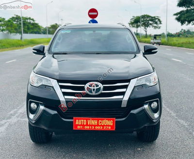 Xe Toyota Fortuner 2.7V 4x2 AT 2017
