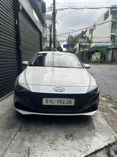 Hyundai Elantra 2024 1.6 AT Tiêu chuẩn - 30000 km