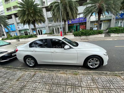 BMW 320i 2015 - Xe gia đình, sang trọng