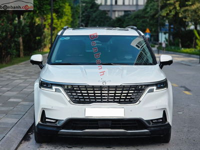 Xe Kia Carnival Signature 2.2D 2024