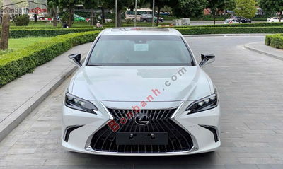 Xe Lexus ES 250 2025