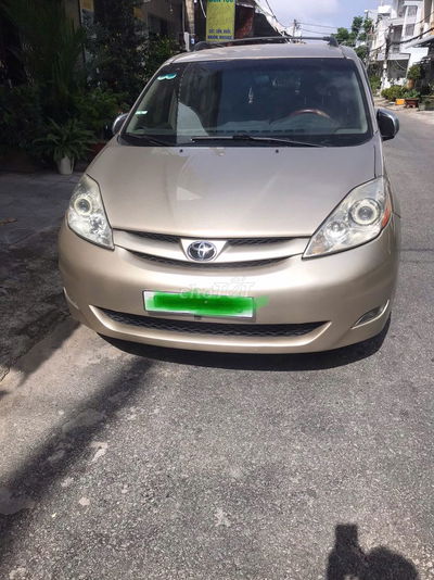 Toyota Sienna 2008 - odo 100.000