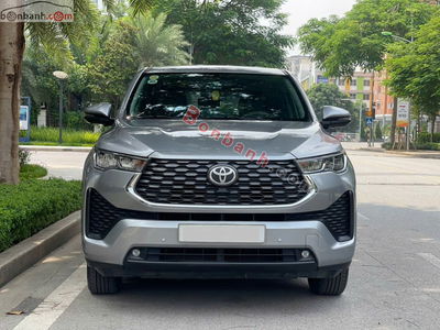 Xe Toyota Innova Cross 2.0 CVT 2025