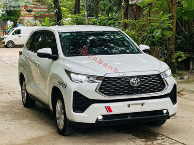 Xe Toyota Innova Cross 2.0 CVT 2024