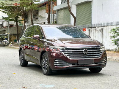 Xe Volkswagen Viloran Luxury 2023