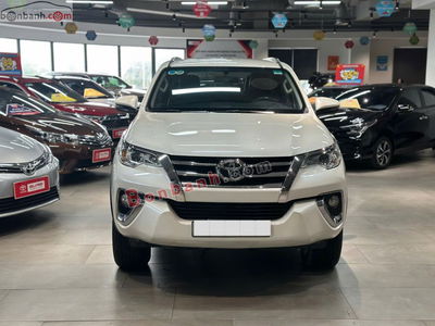 Xe Toyota Fortuner 2.7V 4x2 AT 2020