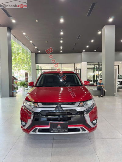 Xe Mitsubishi Outlander 2.0 CVT 2022