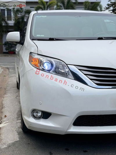 Xe Toyota Sienna Limited 3.5 2011