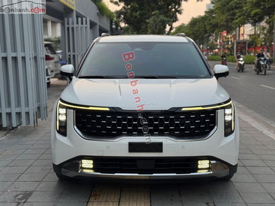 Xe Kia Carnival Premium 2.2D 8S 2024
