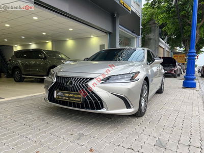 Xe Lexus ES 250 2022