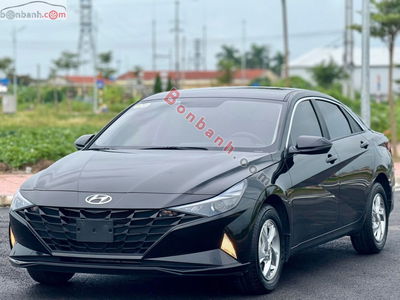 Xe Hyundai Elantra 1.6 AT Tiêu chuẩn 2022