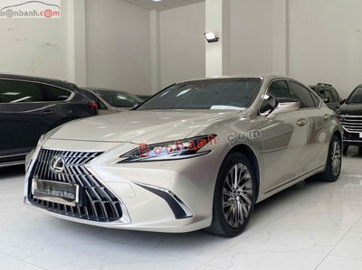 Xe Lexus ES 250 2022