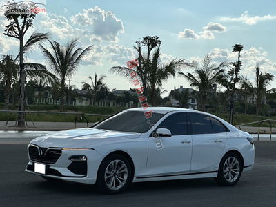 Xe VinFast Lux A 2.0 Tiêu chuẩn 2022