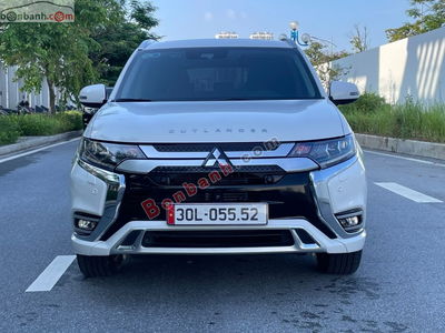 Xe Mitsubishi Outlander Premium 2.0 CVT 2023