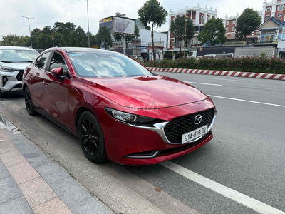 Mazda 3 2020 Sedan 1.5L Luxury - 67000 km
