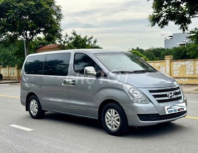 Hyundai Grand Starex 2017 2.4 MT