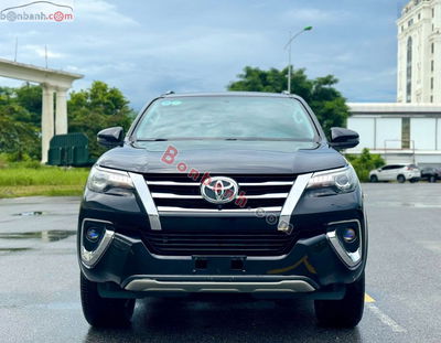 Xe Toyota Fortuner 2.8V 4x4 AT 2018