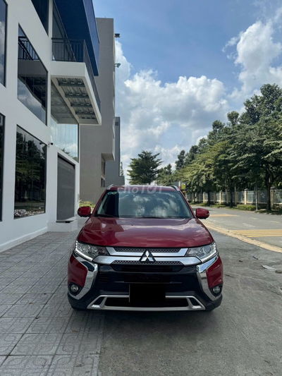 Mitsubishi Outlander 2.0 CVT 2022 - 10677 km