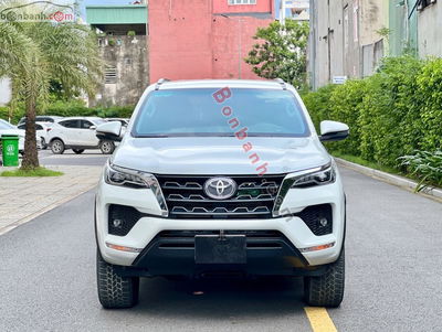 Xe Toyota Fortuner 2.4L 4x2 AT 2022