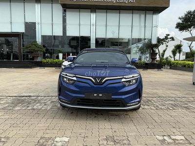 VinFast VF8 Lux 2023 - 48000 km chất xe đẹp