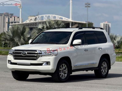Xe Toyota Land Cruiser VX 4.6 V8 2017