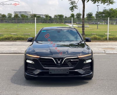 Xe VinFast Lux A 2.0 Plus 2.0 AT 2021