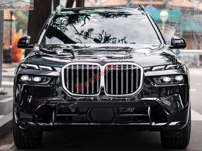 Xe BMW X7 xDrive40i M Sport 2023