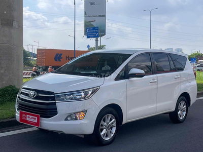 Toyota Innova 2.0E số sàn 2020 gia đình 1 chủ zin