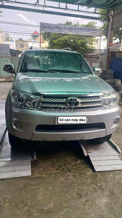 Bán Fortuner Máy Dầu Số Sàn 2011 Cực Đẹp. Giá Tốt