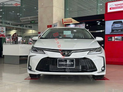 Xe Toyota Corolla altis 1.8V 2025