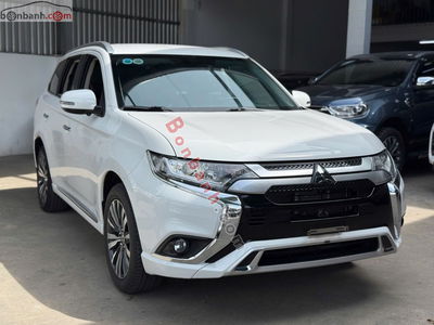 Xe Mitsubishi Outlander 2.0 CVT 2022