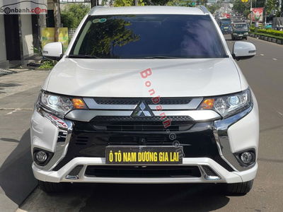 Xe Mitsubishi Outlander 2.0 CVT 2024