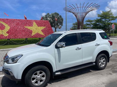 Isuzu Mu X 2019 - 160000 km