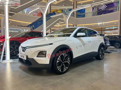 Xe VinFast VF6 Plus 2025